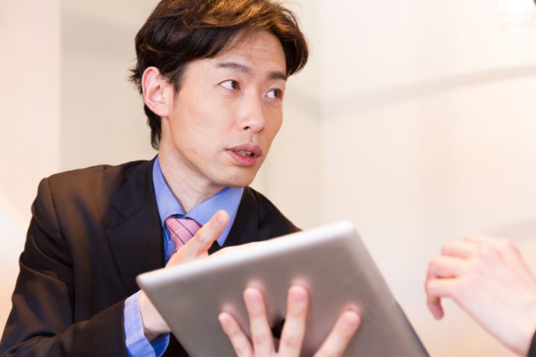 【セール】福袋/福箱ファッション通販 社労士の独立には何が必要？開業準備から営業方法まで 政治学